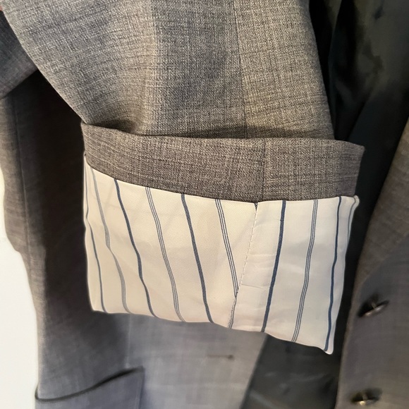 Aritzia (Talula) Blazer, Grey, Size 4 - Picture 2 of 6
